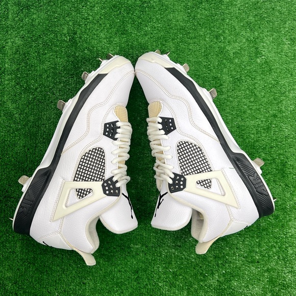 RARE! Size 11 - Jordan 4 Retro Metal Baseball Cleats - 807710-110 - Picture 7 of 15